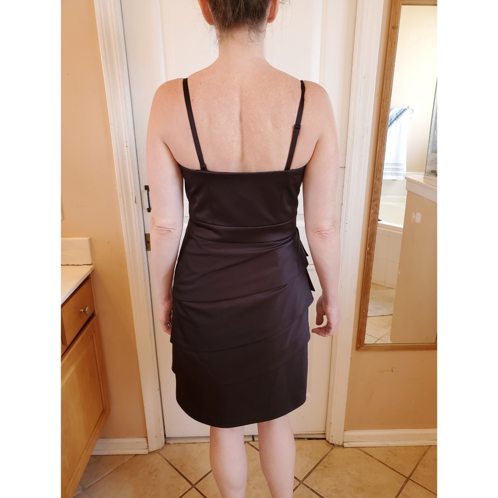 ๐บ3 For $10 JS Collections Cocktail Dress - Picture 5 of 16